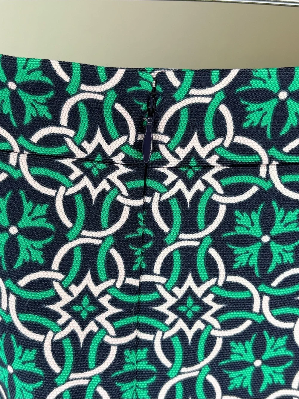 J. Crew Green and Black Geometric Pencil Skirt Size 2